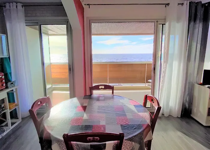 דירה Bord De Avec Balcon Et Parking - Fr-1-652-28 *