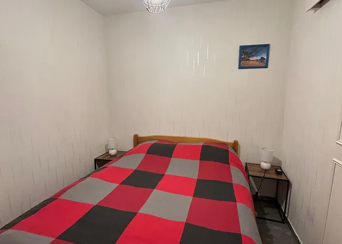 Bord De Avec Balcon Et Parking - Fr-1-652-28 סן ז'אן דה מון