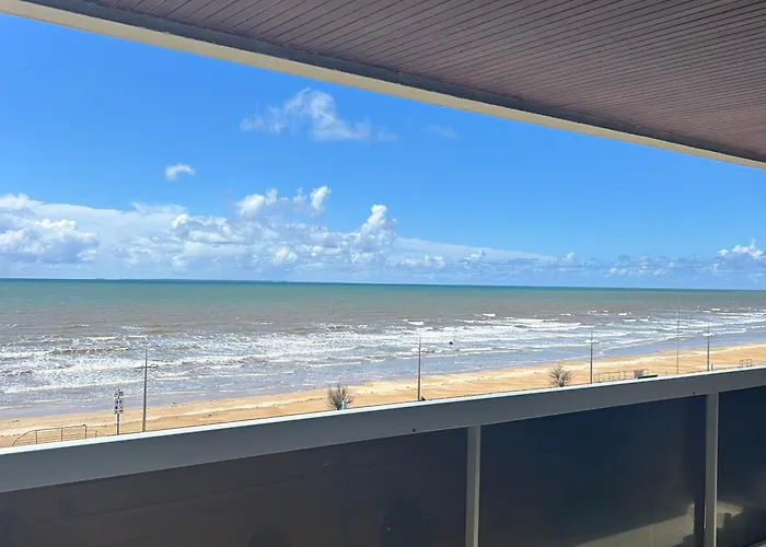 Bord De Avec Balcon Et Parking - Fr-1-652-28 דירה *