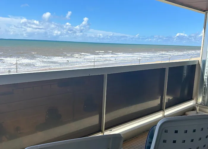 Bord De Avec Balcon Et Parking - Fr-1-652-28 דירה *