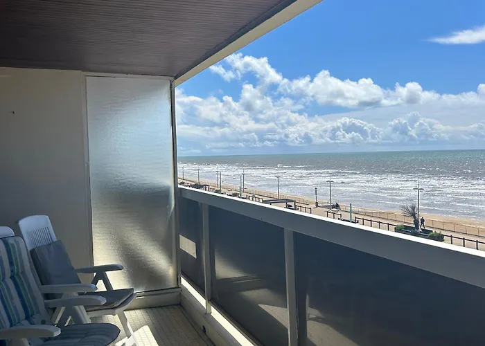 Bord De Avec Balcon Et Parking - Fr-1-652-28 דירה סן ז'אן דה מון