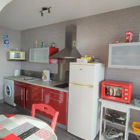 Bord De Avec Balcon Et Parking - Fr-1-652-28 Saint-Jean-de-Monts
