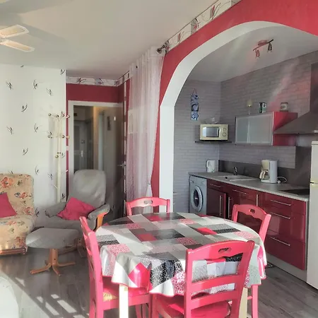 Bord De Avec Balcon Et Parking - Fr-1-652-28 *