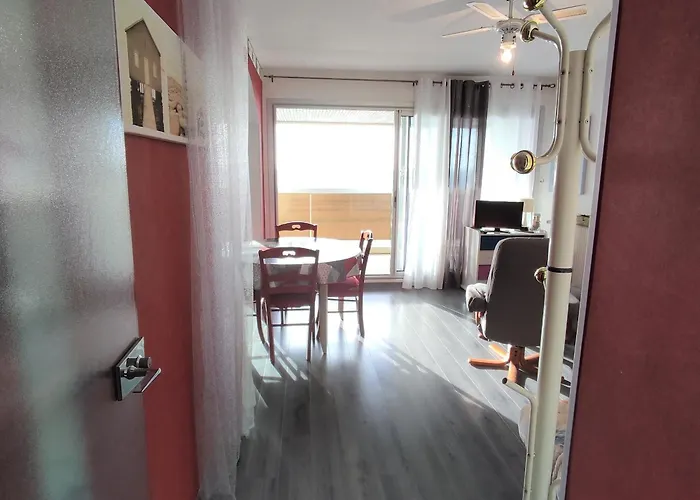 아파트 Bord De Avec Balcon Et Parking - Fr-1-652-28 *