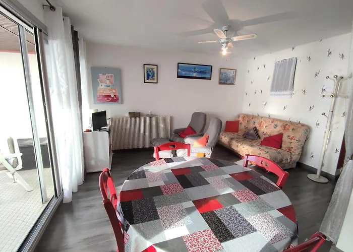 아파트 Bord De Avec Balcon Et Parking - Fr-1-652-28 *